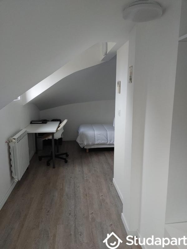 Chambre - 12 m² - 1 pièce