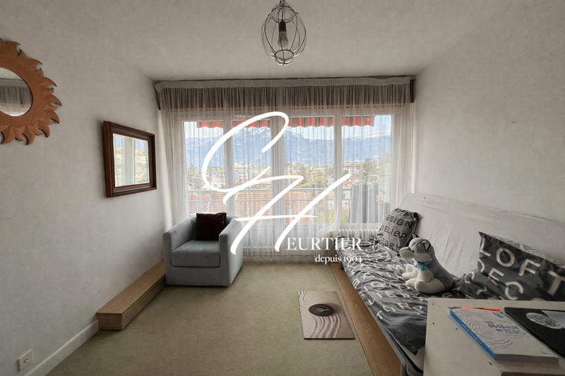 Appartement - 98 m² - 4 pièces