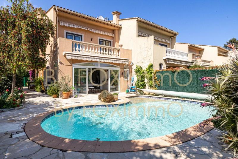 Maison - 184 m² - 6 pièces