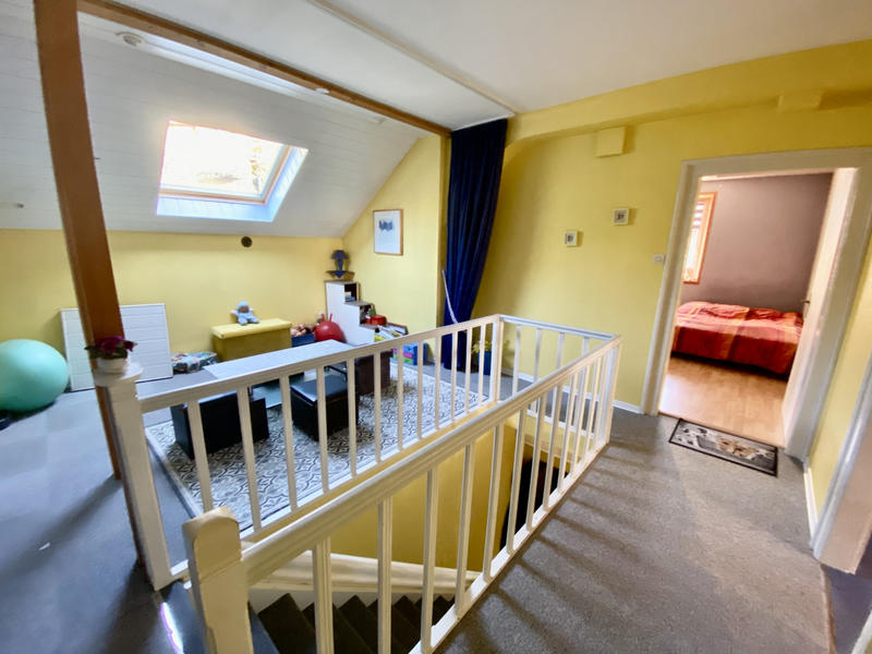 Maison - 143 m² - 5 pièces