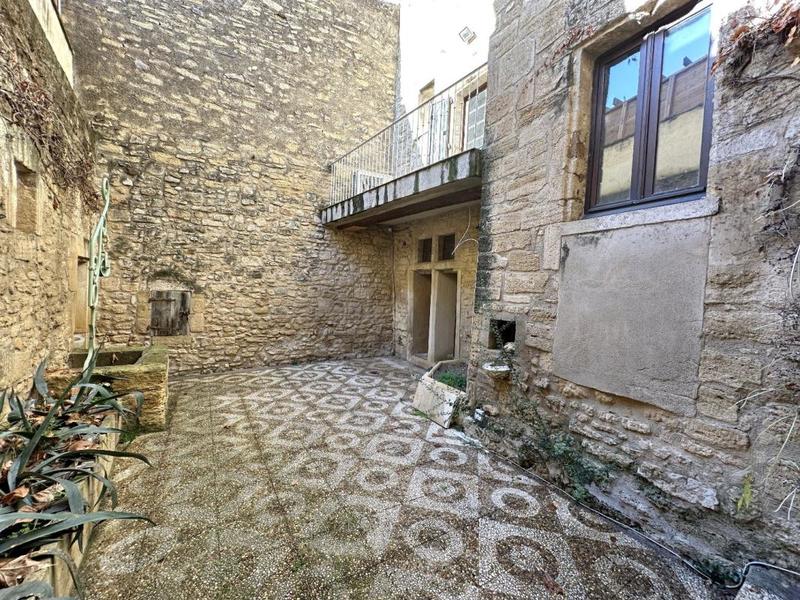 Maison - 260 m² - 9 pièces