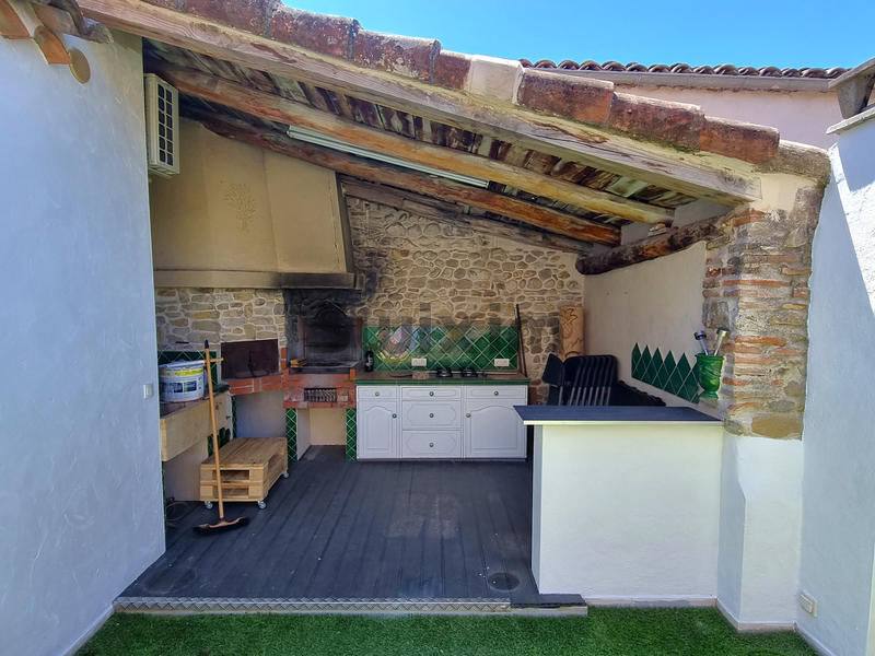 Maison de village - 250 m² - 7 pièces