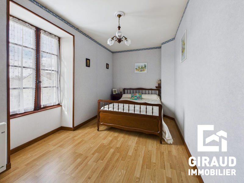 Maison ancienne - 163 m² - 7 pièces