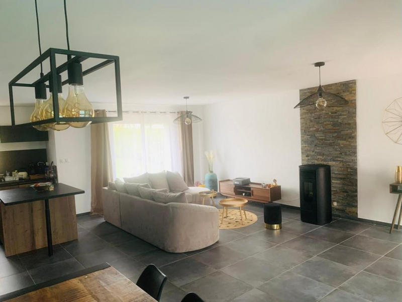 Maison - 170 m² - 7 pièces