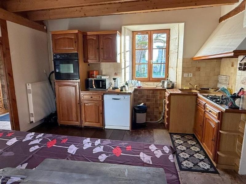 Maison - 258 m² - 9 pièces