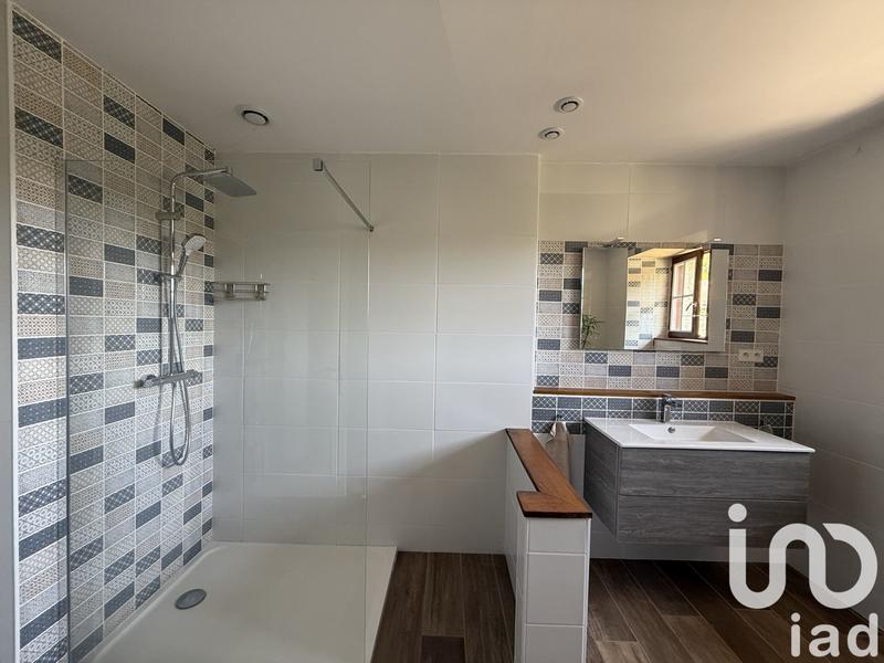 Maison - 233 m² - 6 pièces