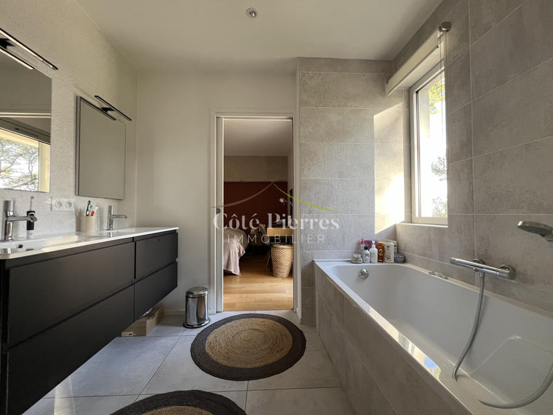 Villa - 172 m² - 6 pièces