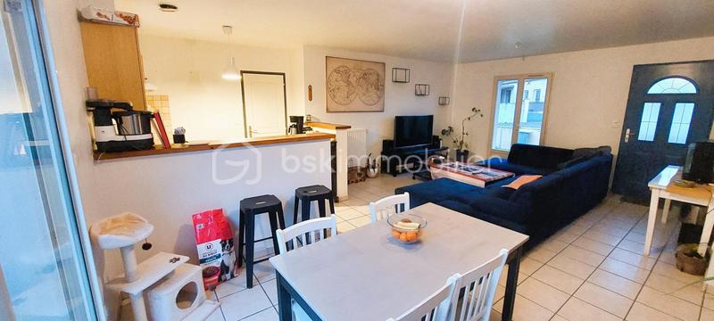 Maison traditionnelle - 84 m² - 4 pièces