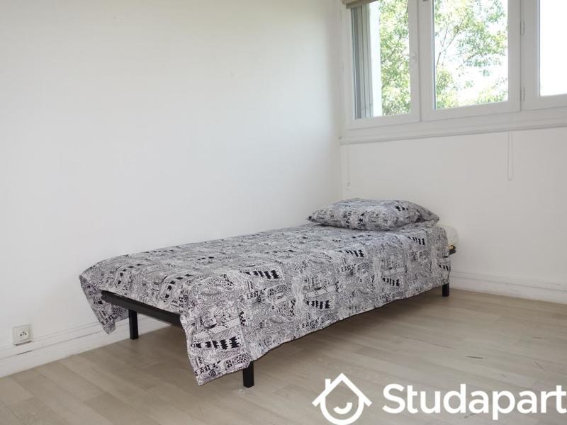 Chambre - 10 m² - 1 pièce