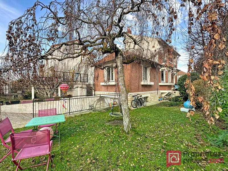 Maison - 147 m² - 6 pièces