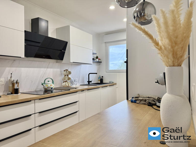 Appartement - 75 m² - 3 pièces