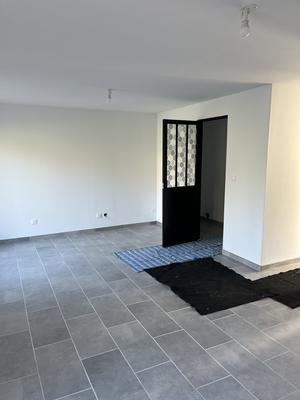 Maison traditionnelle - 99 m² - 5 pièces