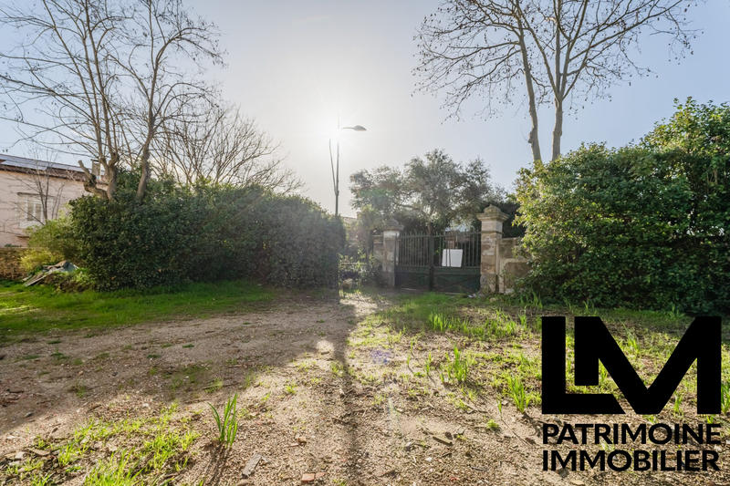 Maison - 340 m² - 1 pièce