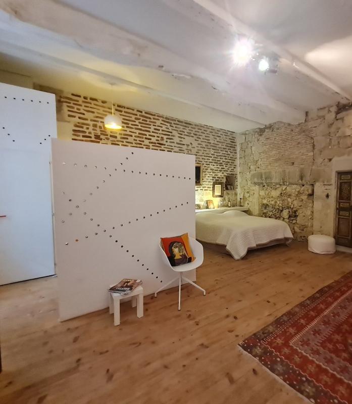 Demeure - 370 m² - 5 pièces