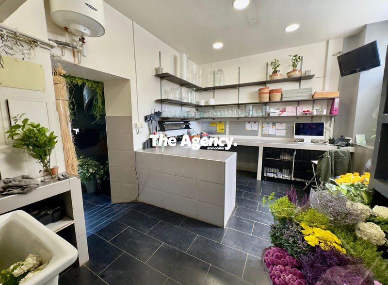 Fonds de commerce - Magasins - 52 m²