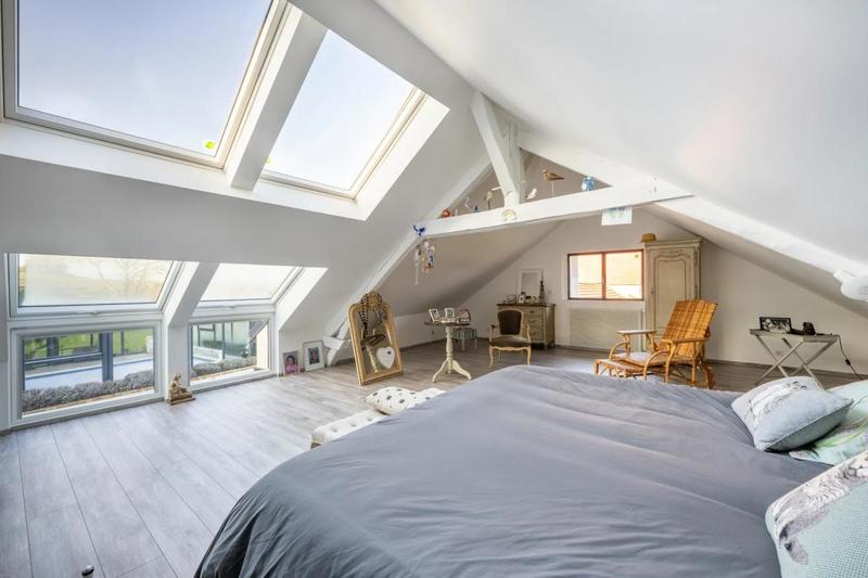 Corps de ferme - 270 m² - 9 pièces