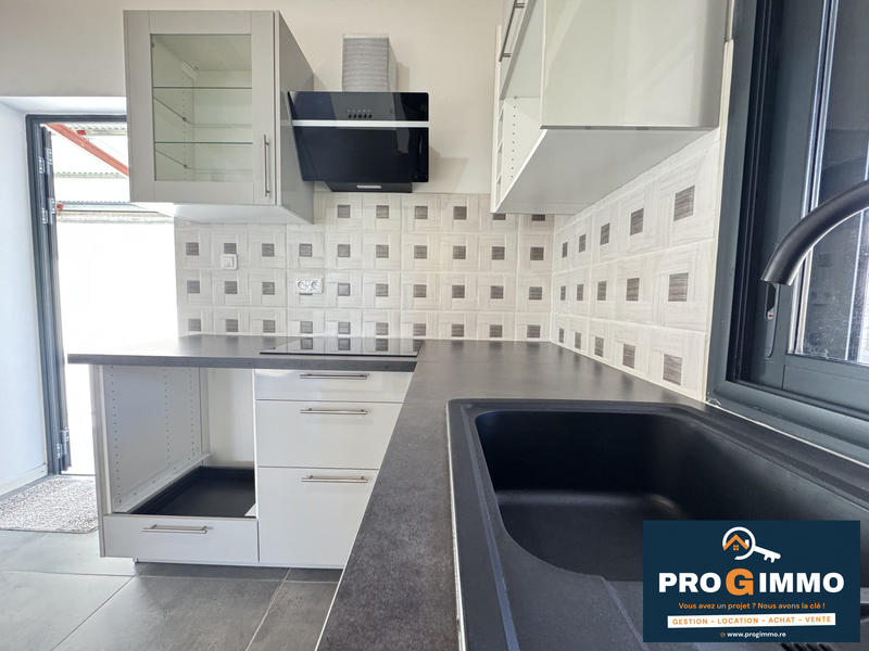 Maison traditionnelle - 90 m² - 4 pièces