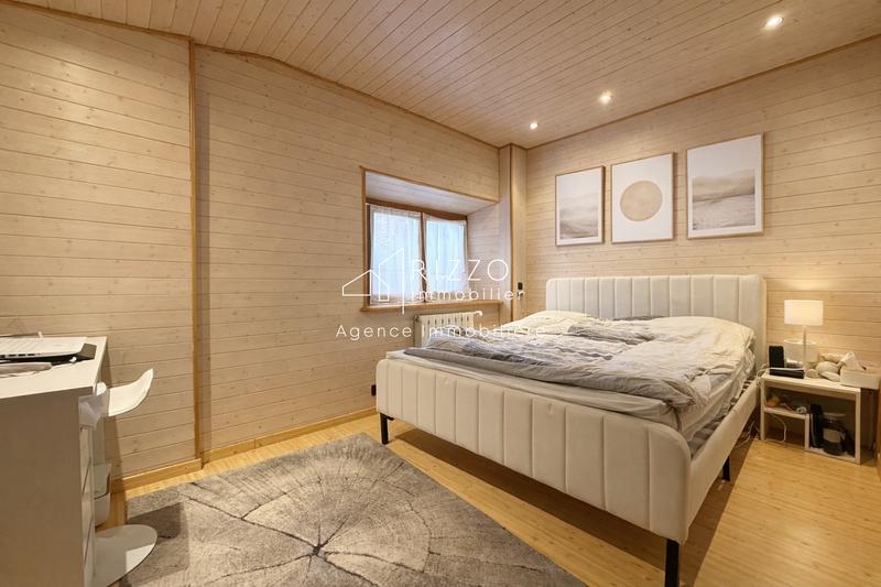 Appartement - 94 m² - 4 pièces