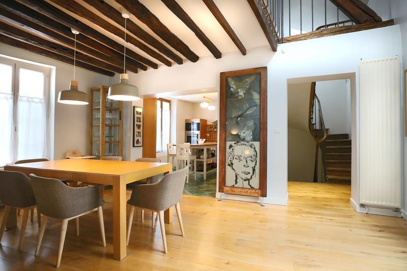 Maison - 187 m² - 8 pièces