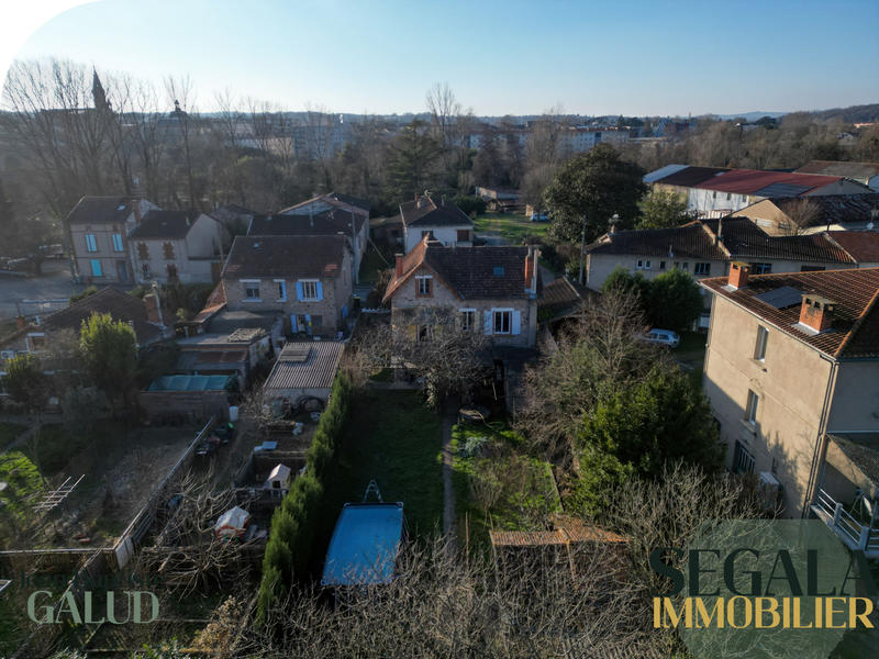 Maison - 90 m² - 4 pièces