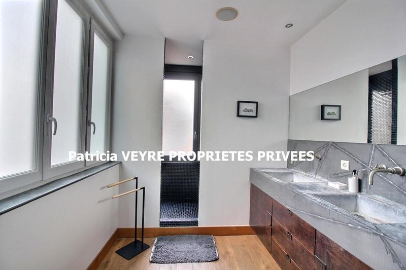 Loft - 230 m² - 7 pièces