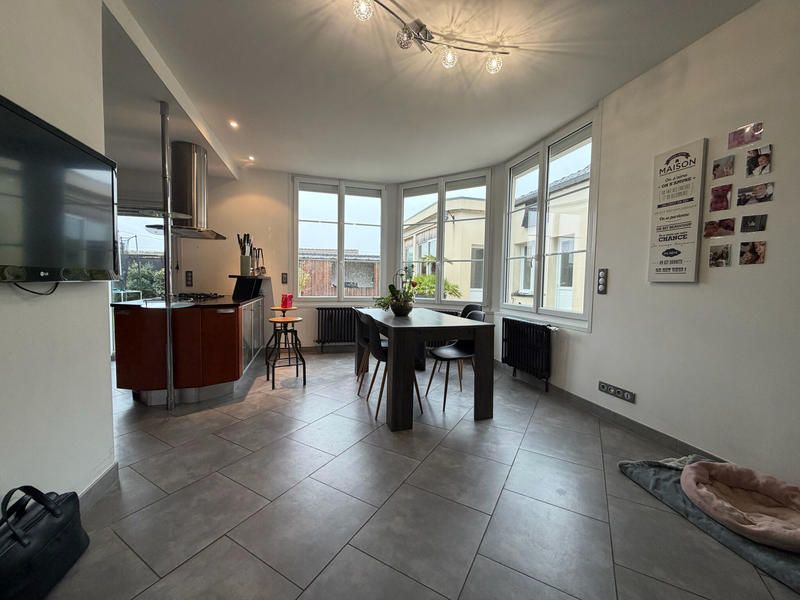 Maison - 164 m² - 8 pièces