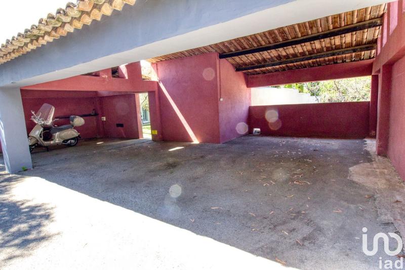 Maison - 264 m² - 8 pièces