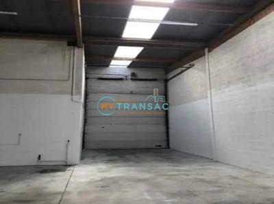 Local d'activités - 669 m²