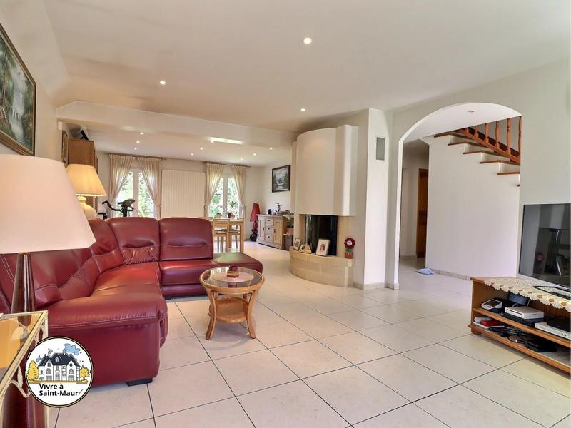 Maison - 155 m² - 6 pièces