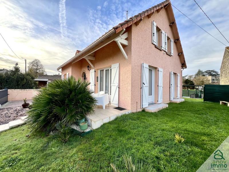 Maison - 104 m² - 5 pièces