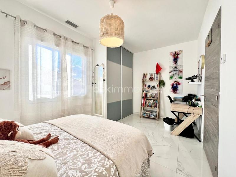 Villa - 140 m² - 5 pièces