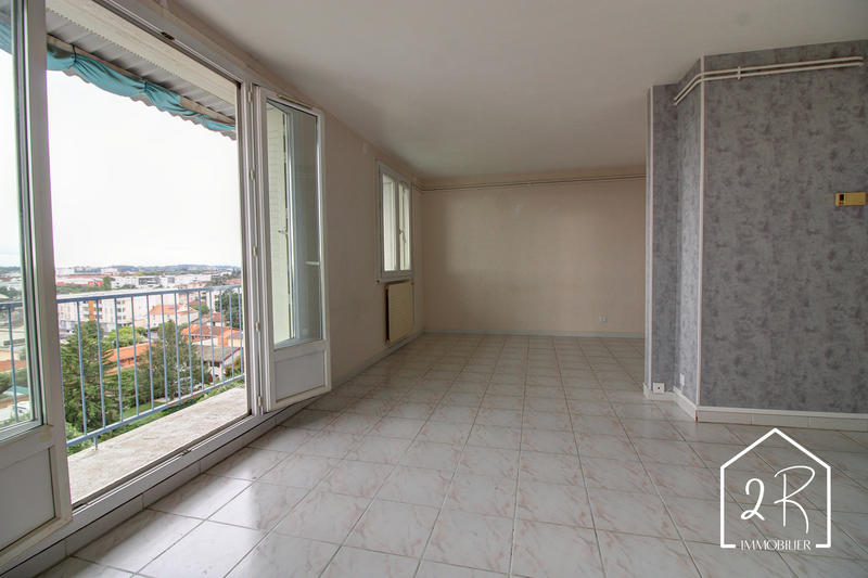 Appartement - 72 m² - 3 pièces