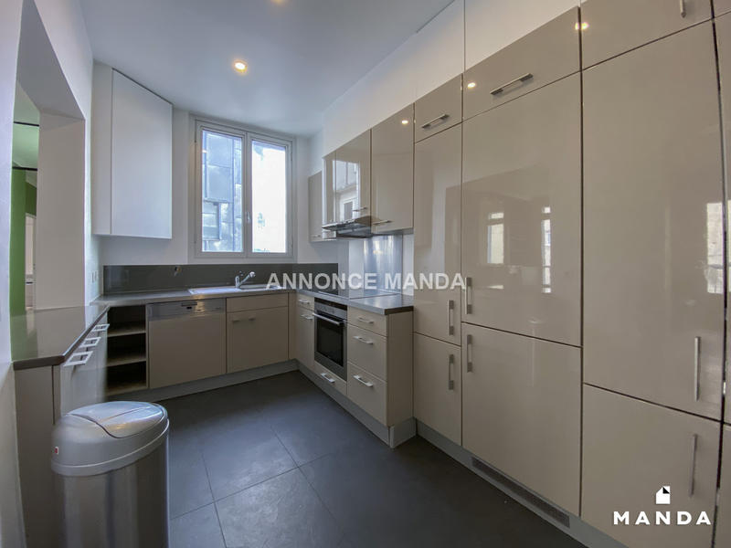 Appartement - 92 m² - 3 pièces