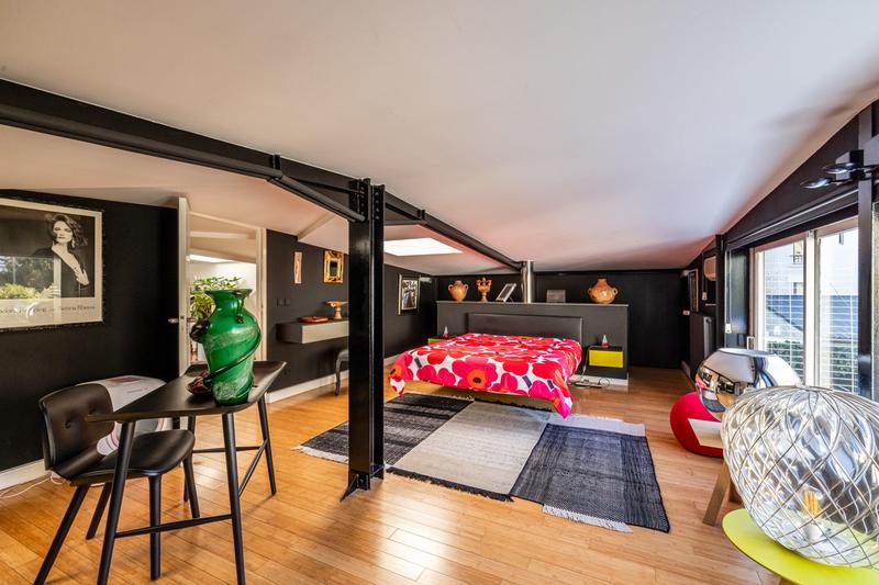 Maison - 397 m² - 8 pièces