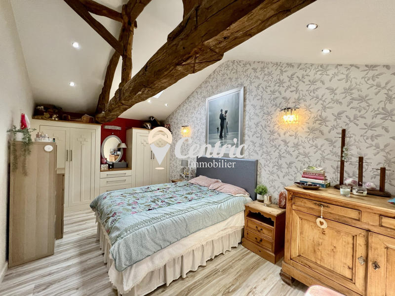 Maison ancienne - 409 m² - 11 pièces