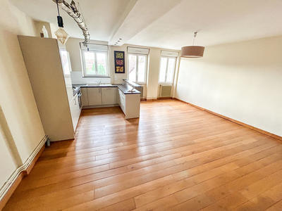 Appartement - 75 m² - 3 pièces