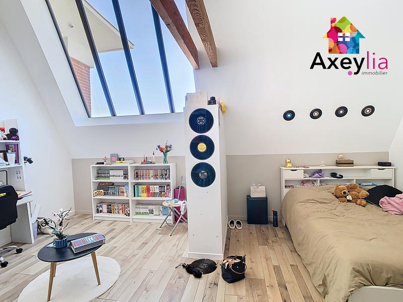 Loft - 278 m² - 5 pièces