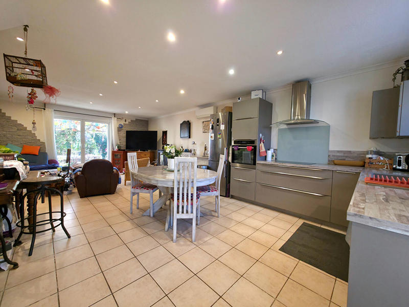 Maison - 80 m² - 4 pièces