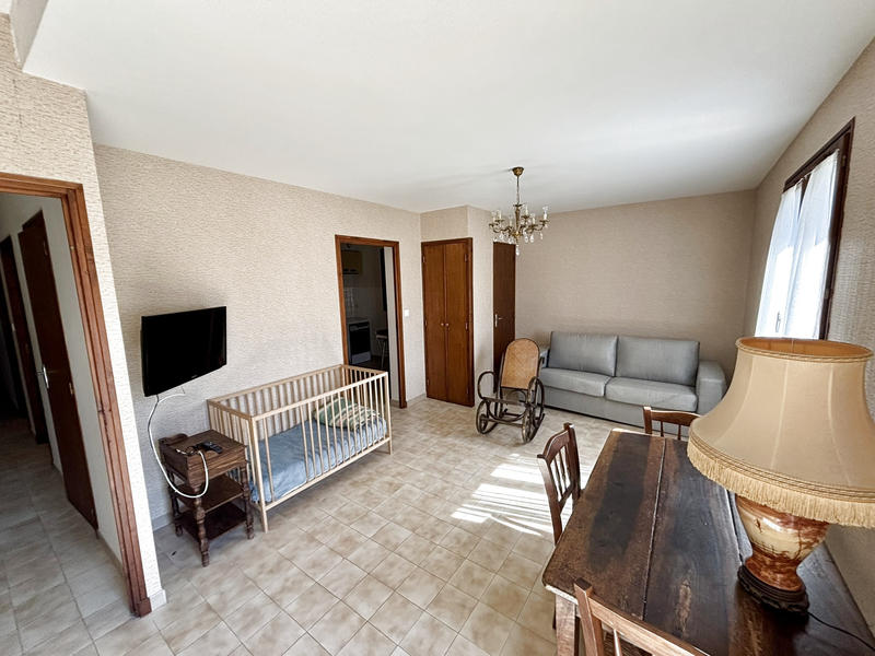 Villa - 180 m² - 8 pièces