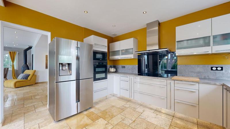 Villa - 311 m² - 12 pièces