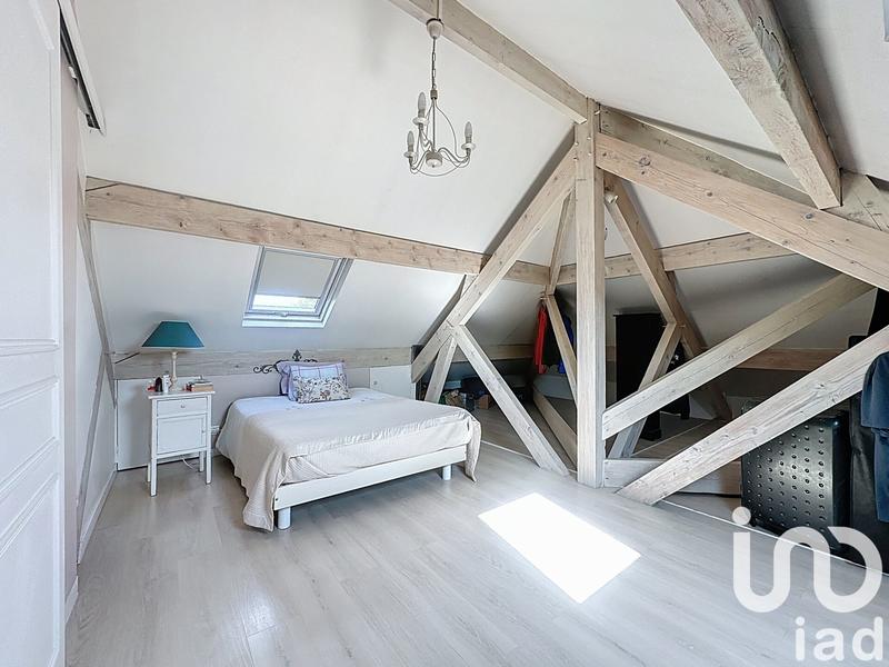 Appartement - 104 m² - 6 pièces