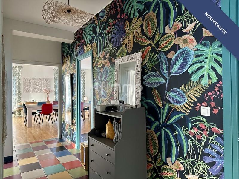 Duplex - 247 m² - 8 pièces