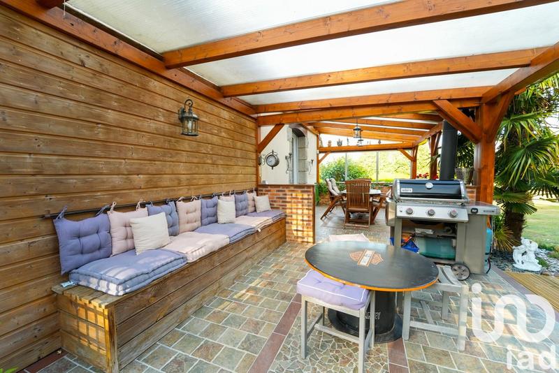 Maison - 201 m² - 10 pièces