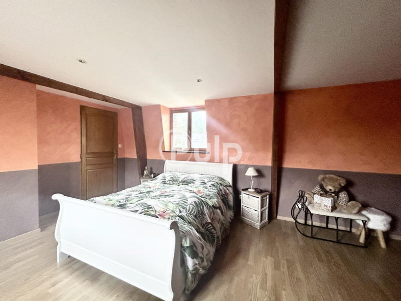 Corps de ferme - 260 m² - 8 pièces