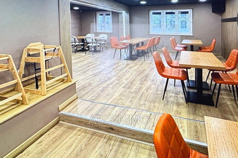 Fonds de commerce - Magasins - 127 m²