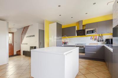 Maison - 145 m² - 6 pièces