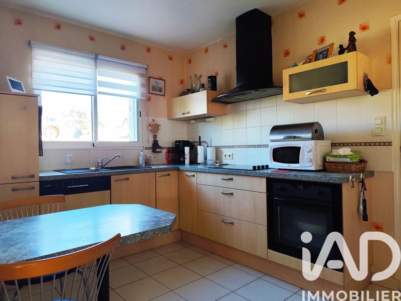Maison - 94 m² - 5 pièces