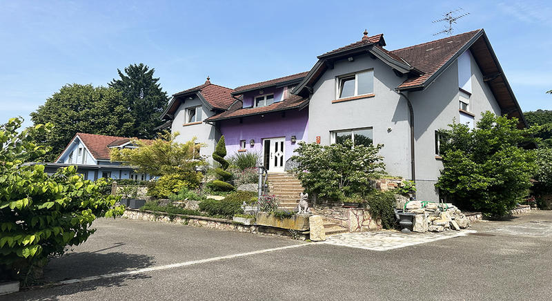 Maison de maîtres - 320 m² - 6 pièces