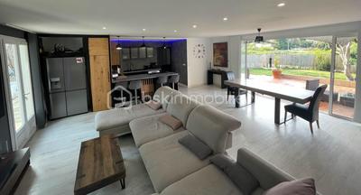 Villa - 160 m² - 5 pièces