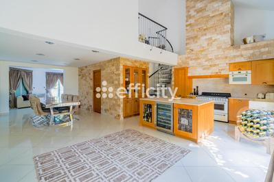 Maison - 110 m² - 3 pièces